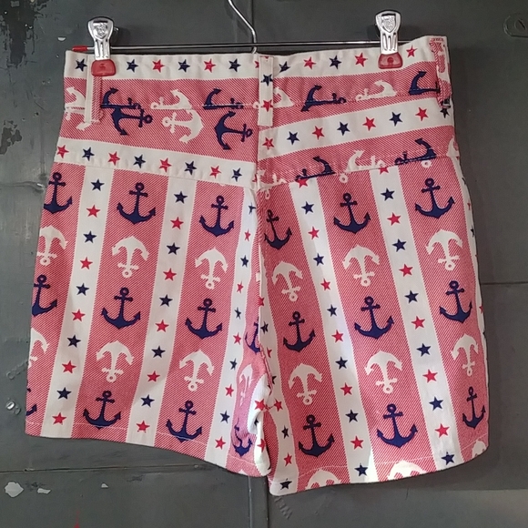 Little Miss Holly Anchor Shorts - Picture 2 of 10